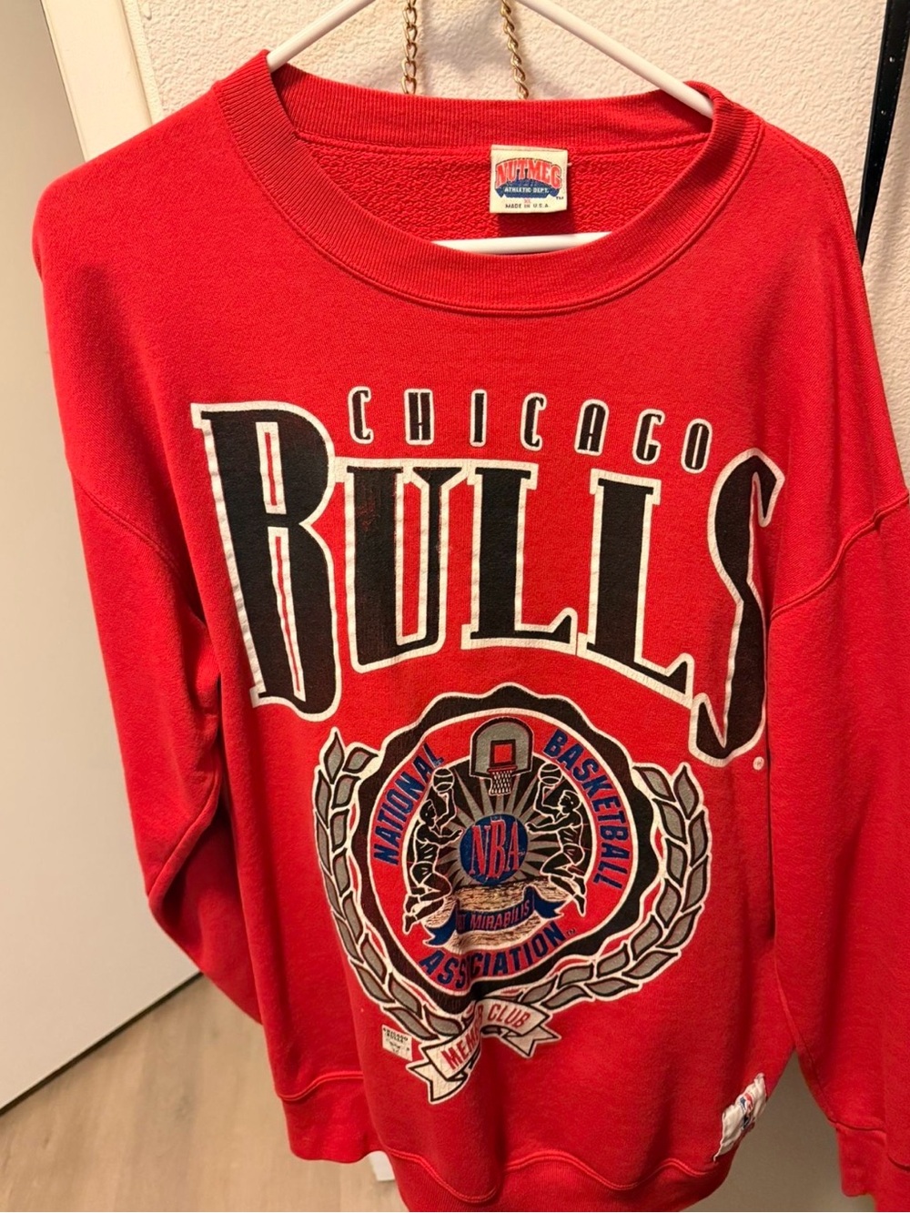 Vintage Chicago Bulls Red Graphic Sweatshirt